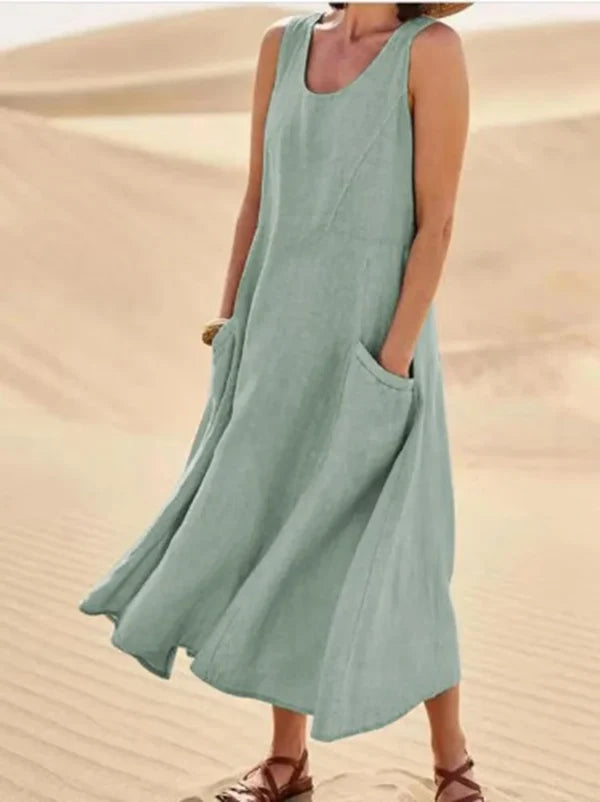 Women's Scoop Neck Dress with Front Pocket