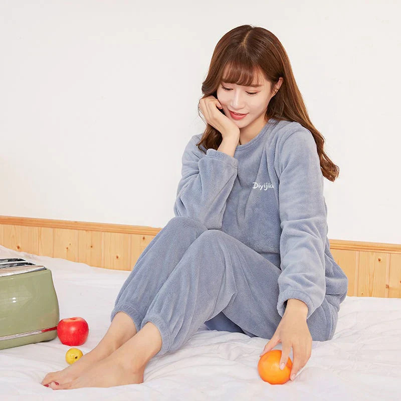 Women's Pajama Set Elegant Design Supreme Comfort