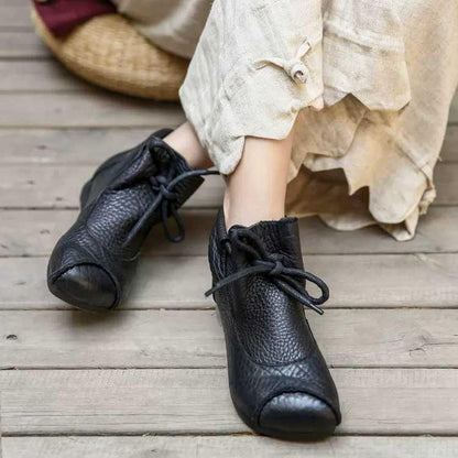 Women's Flat Lace-Up Ankle Boots