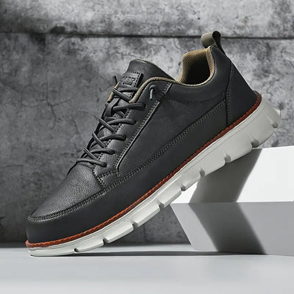 Men's Lace-Up Sneakers Rounded Toe