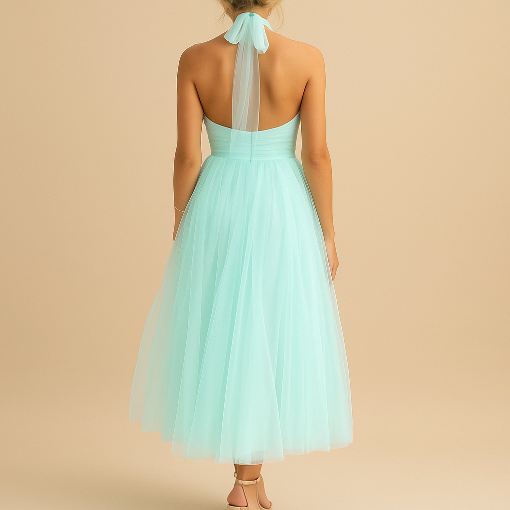 Chic elegant dress for women with a flattering feminine silhouette, suitable for brunch, parties, and formal occasions.