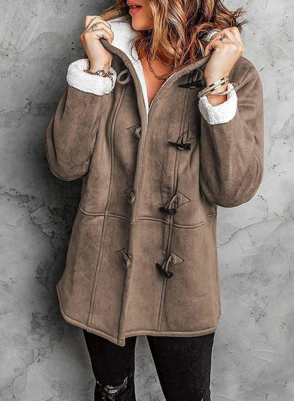 Luxurious Hooded Coat in Plush Cashmere-Like Material