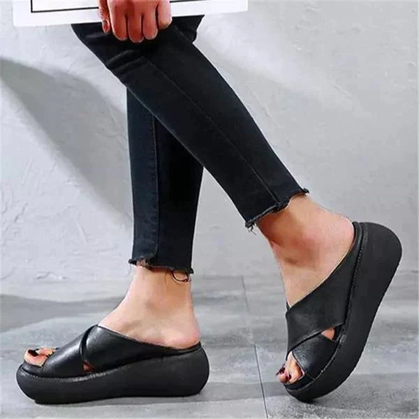 Women's Cushioned Flat Sandals