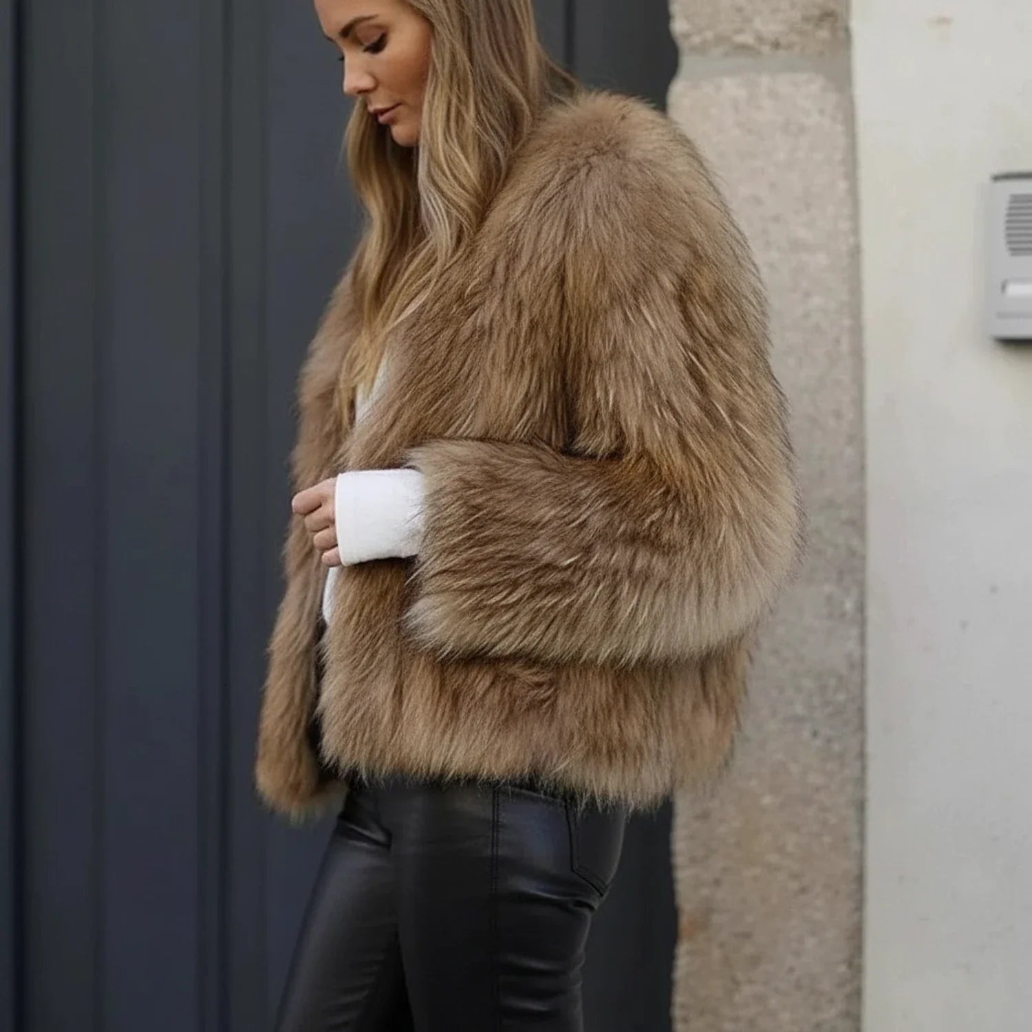 Women's Fur Short Jacket - Vonnera
