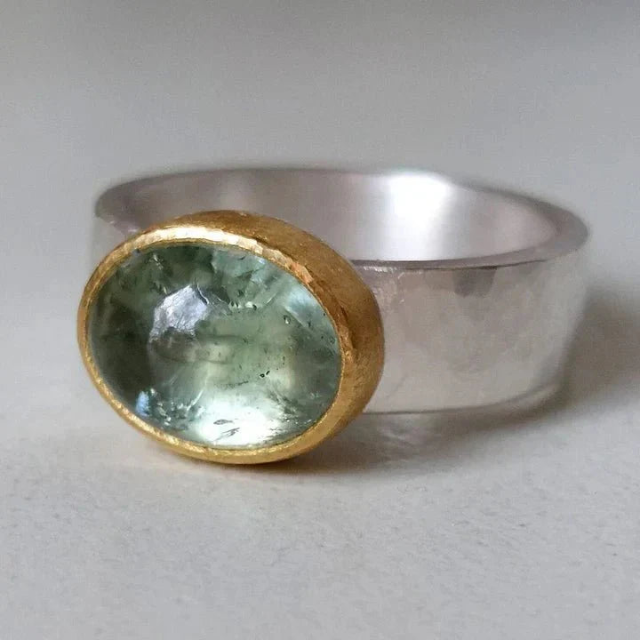 Vintage Stone Ring Rounded Silver Tone - Vonnera