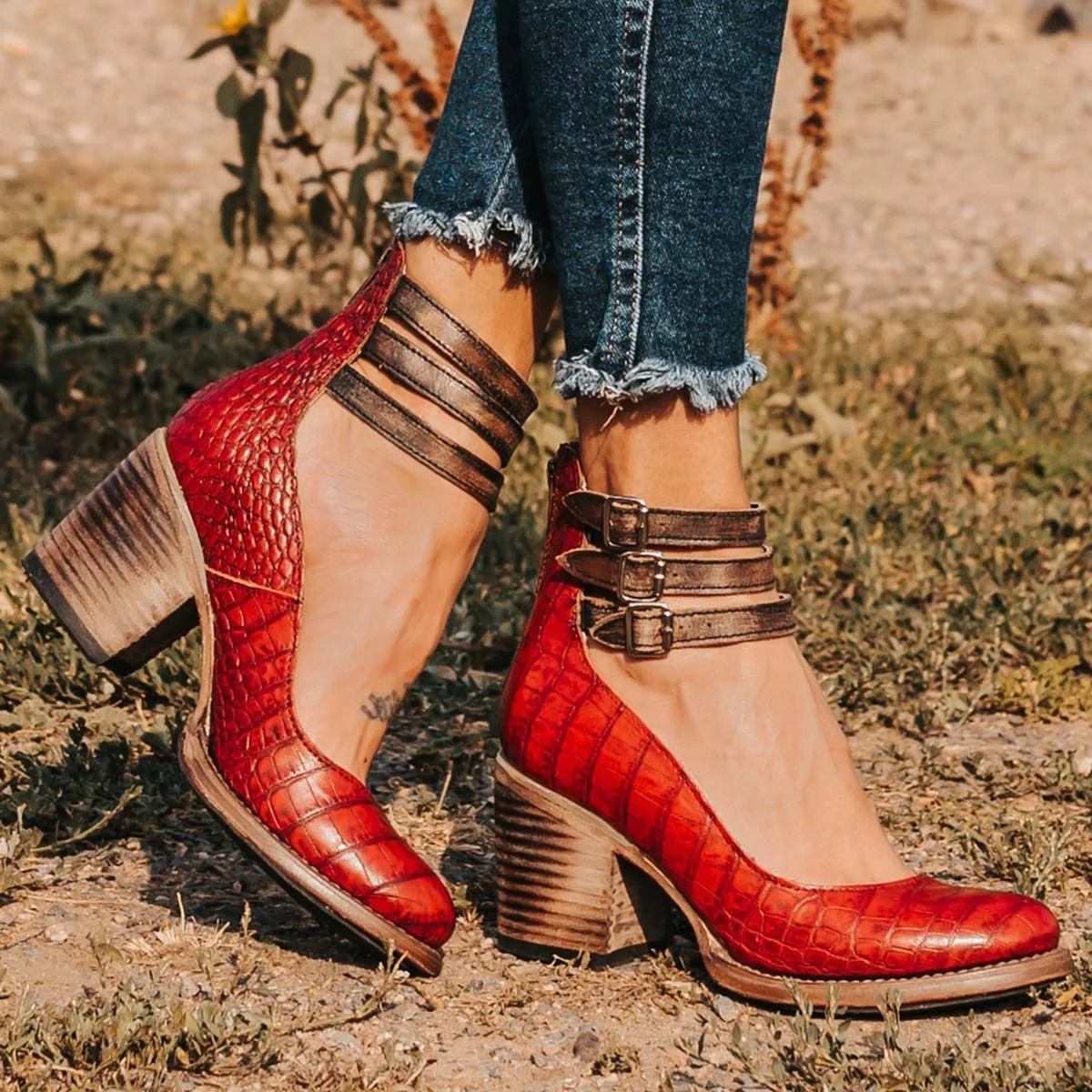 Women's Block Heels Buckle Strap Shoes
