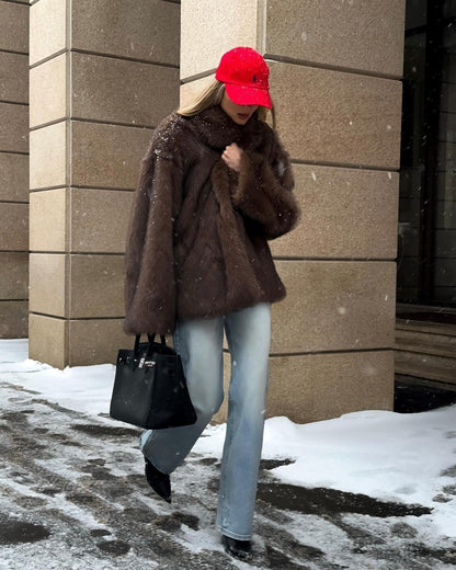 Women's Oversized Faux Fur Coat - Vonnera