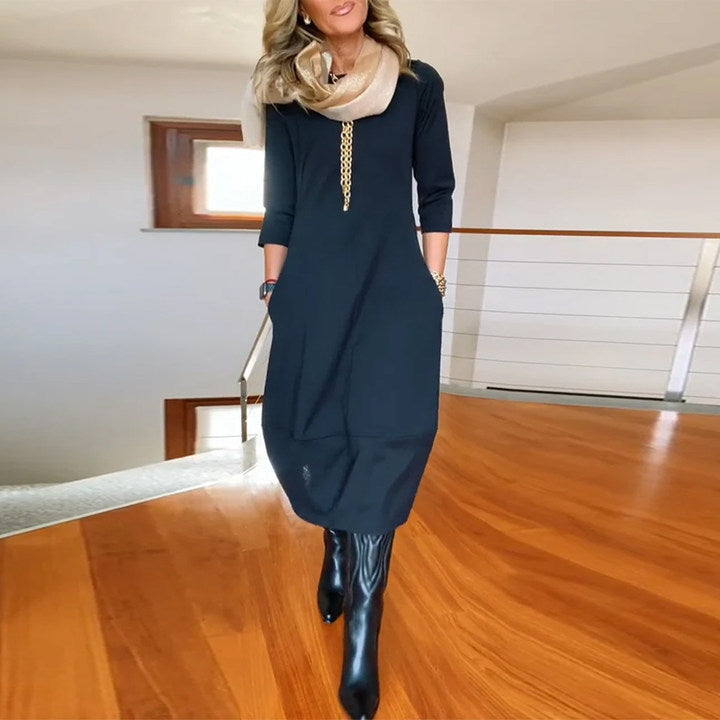 Elegant Flattering Women's Dress