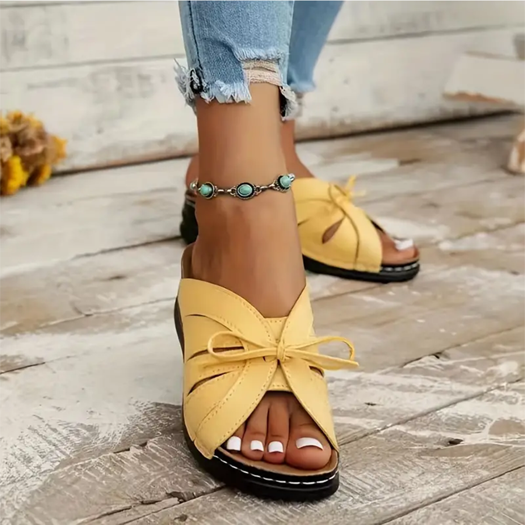 Scarlett Women's Flat Sandals