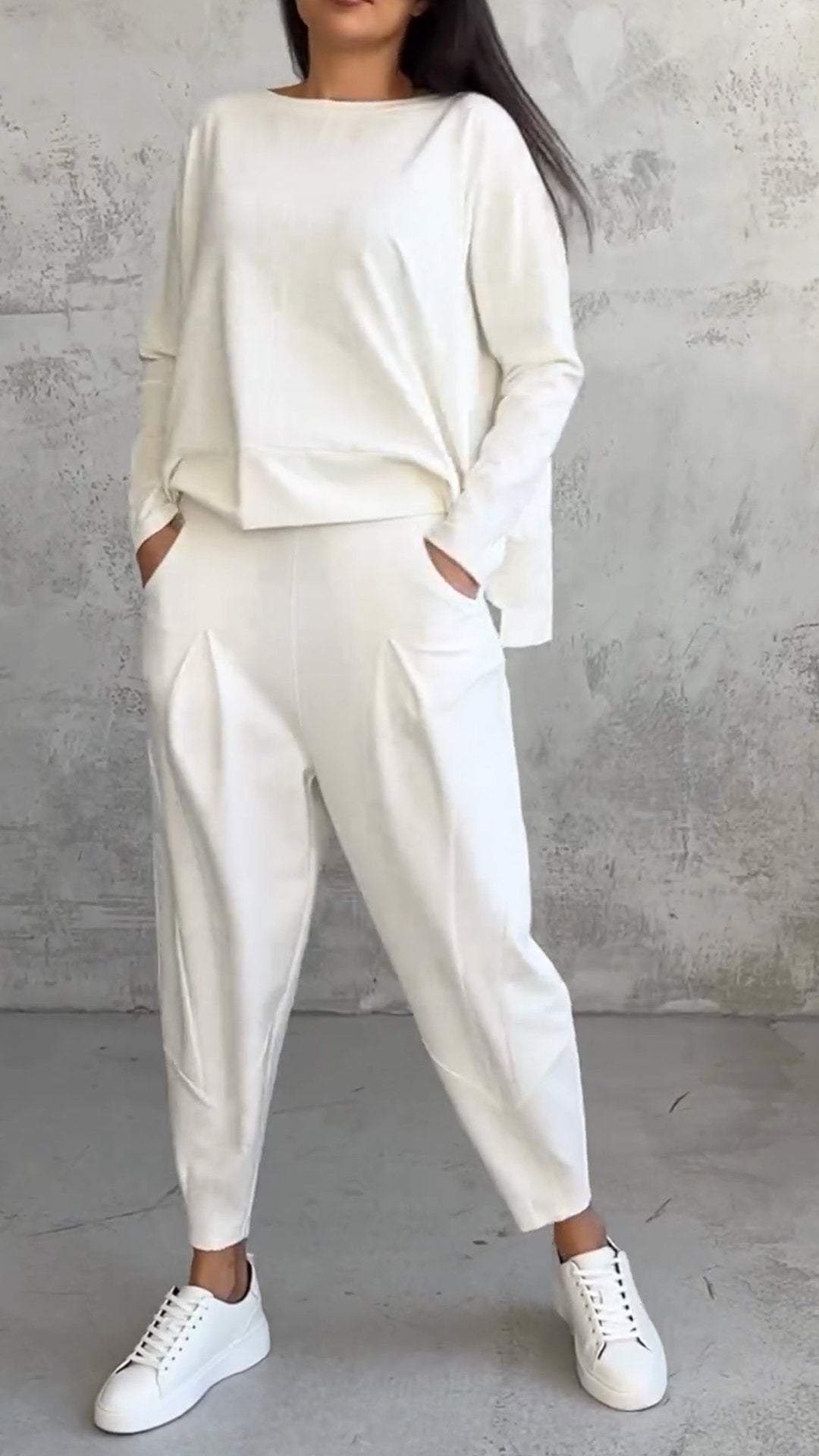 Women's 2 Piece Long Sleeve Lounge Set And Pants - Vonnera