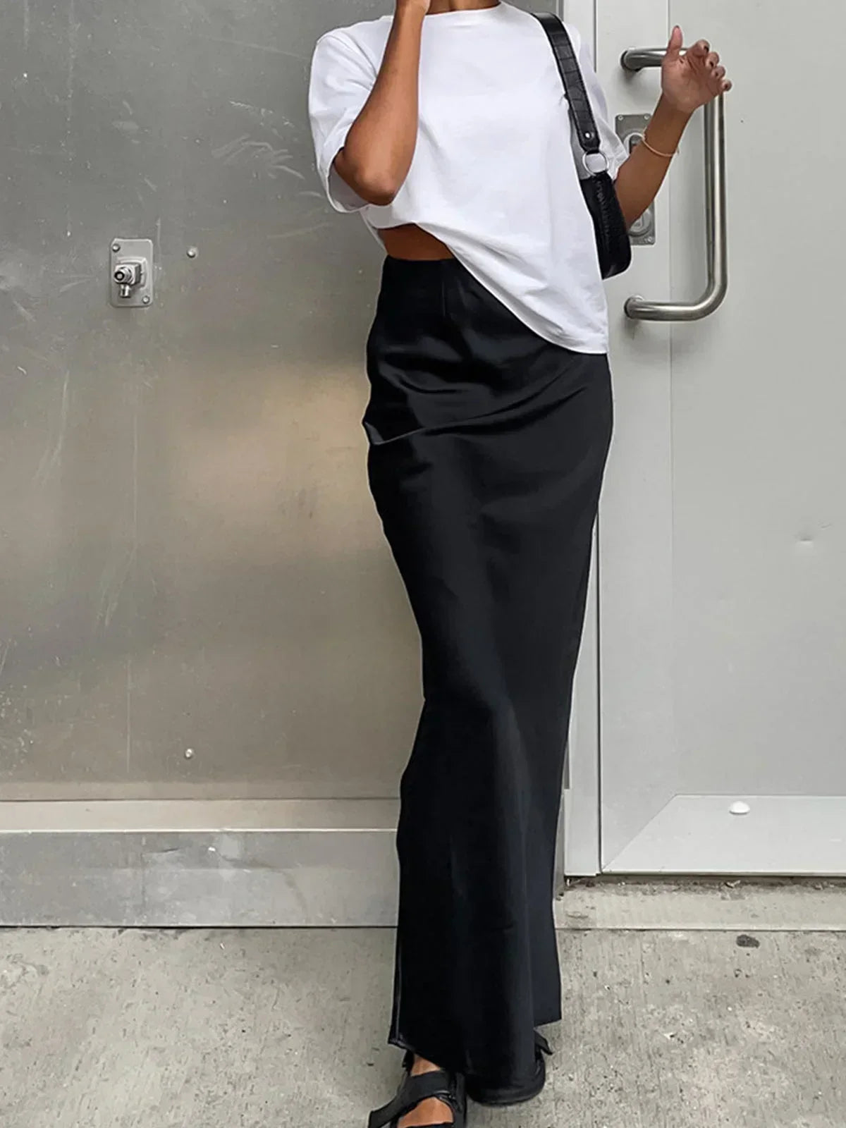 Women's High-Waisted Satin Skirt - Vonnera
