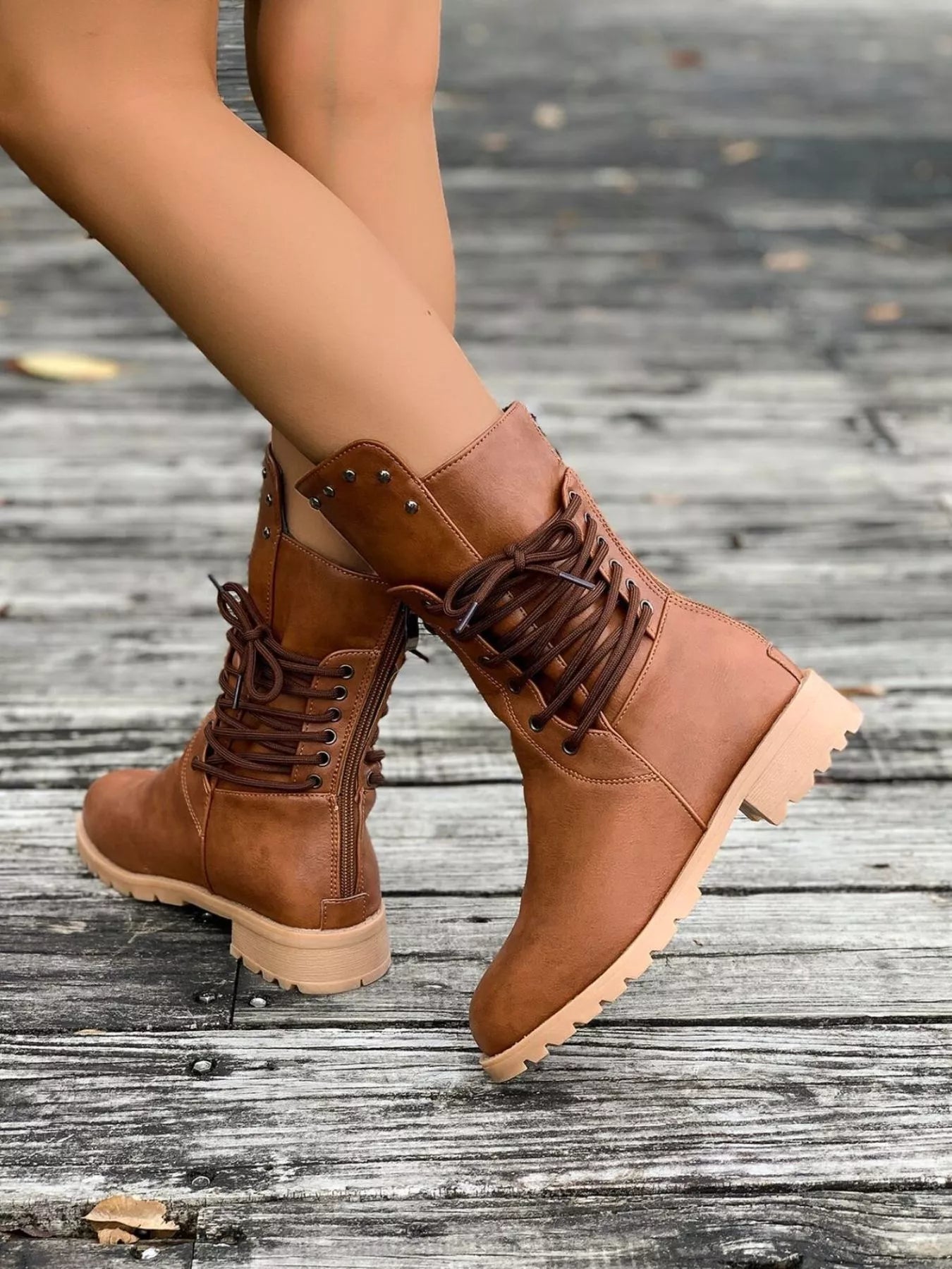 Women's Leather Lace-Up Boots - Vonnera
