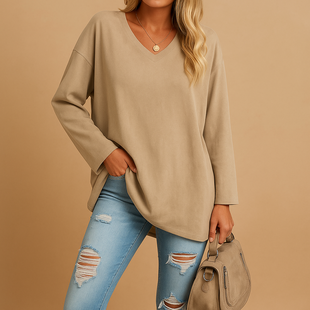 Lightweight summer top for women with a relaxed fit and short sleeves, suitable for casual wear, warm days, and everyday summer outfits.