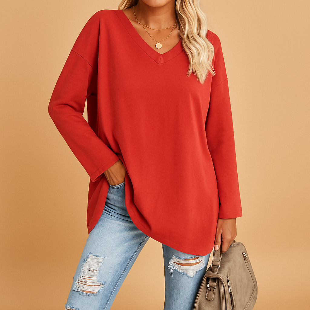 Lightweight summer top for women with a relaxed fit and short sleeves, suitable for casual wear, warm days, and everyday summer outfits.