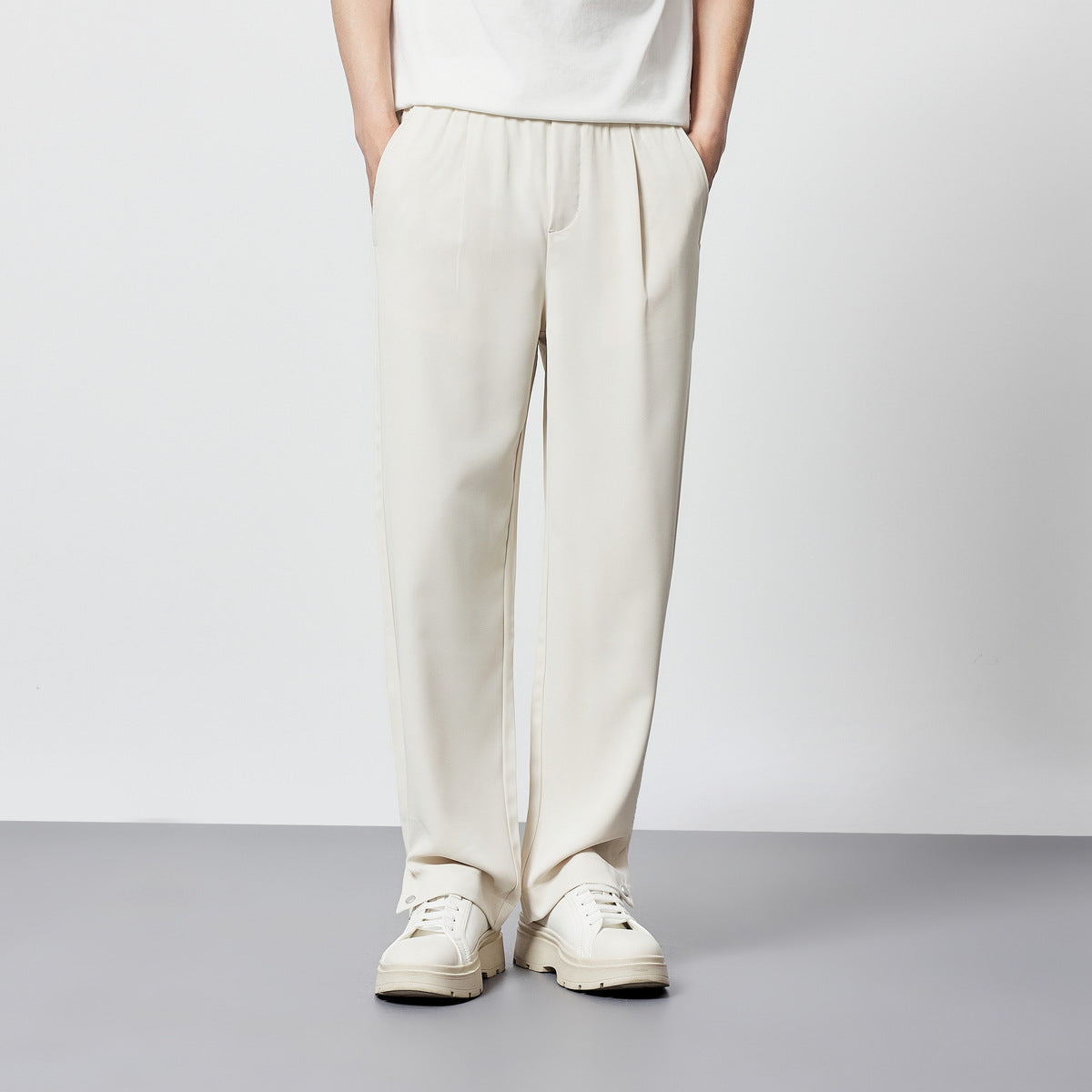 Men's Pleated Drawstring Trousers - Vonnera