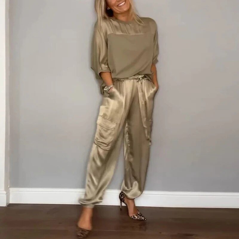 Women's Relaxed Fit Clothing Set - Vonnera