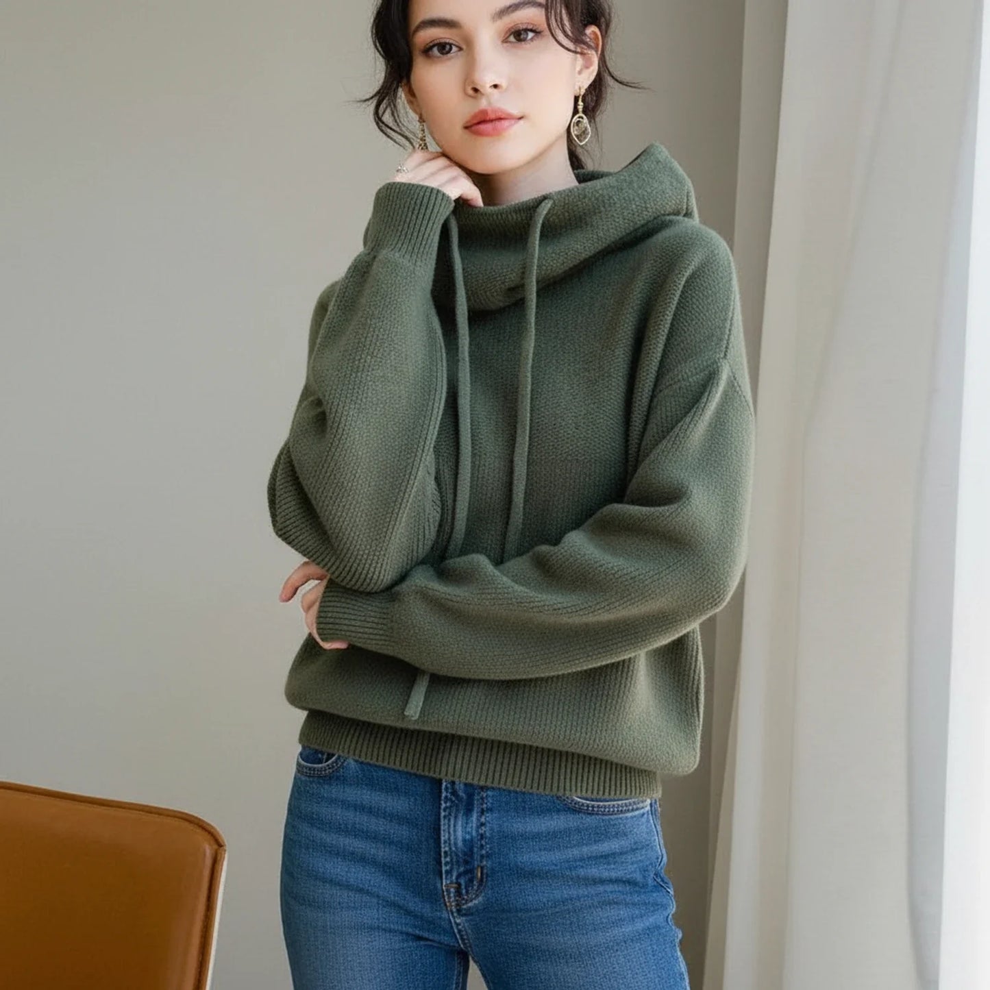 Women's Hooded Sweater - Vonnera