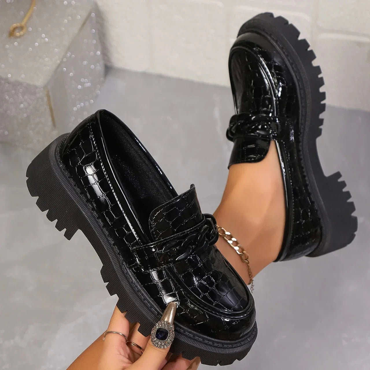 Women's Chunky Slip-On Loafers Lug Sole - Vonnera