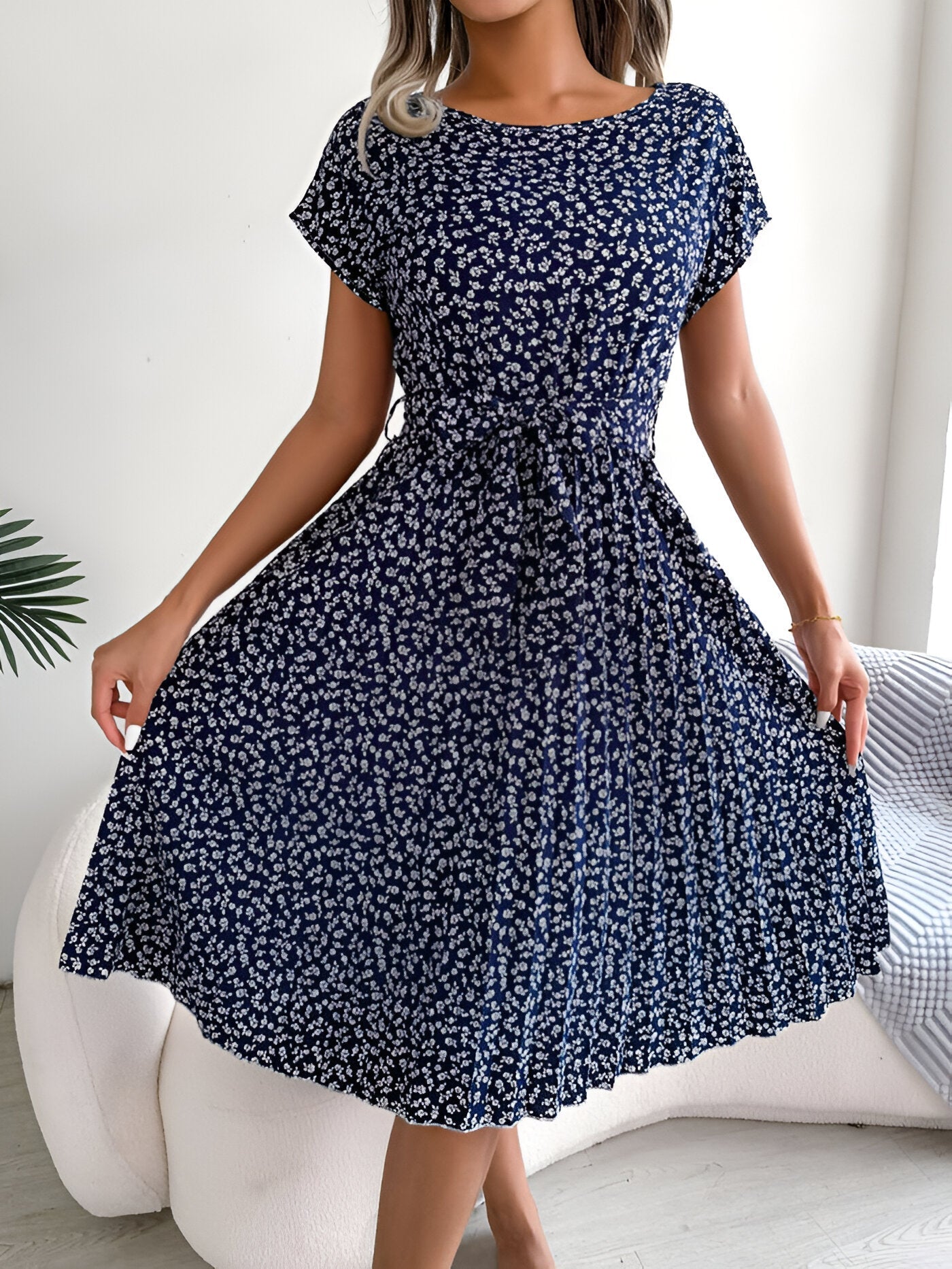 Women's Pleated Midi Dress Round Neckline