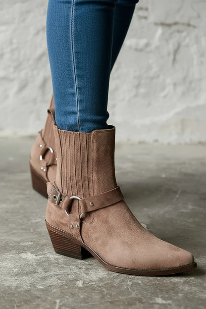 Women's Pointed Toe Ankle Boots - Vonnera