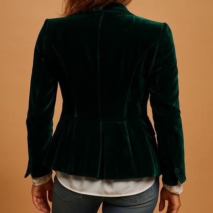 Retro slim-fit women’s blazer with lapel collar and functional pockets in classic colors, ideal for office wear and stylish casual looks.