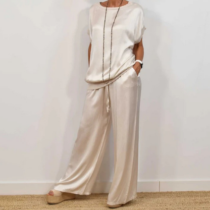 Women's Two Piece Relaxed Fit Set - Vonnera