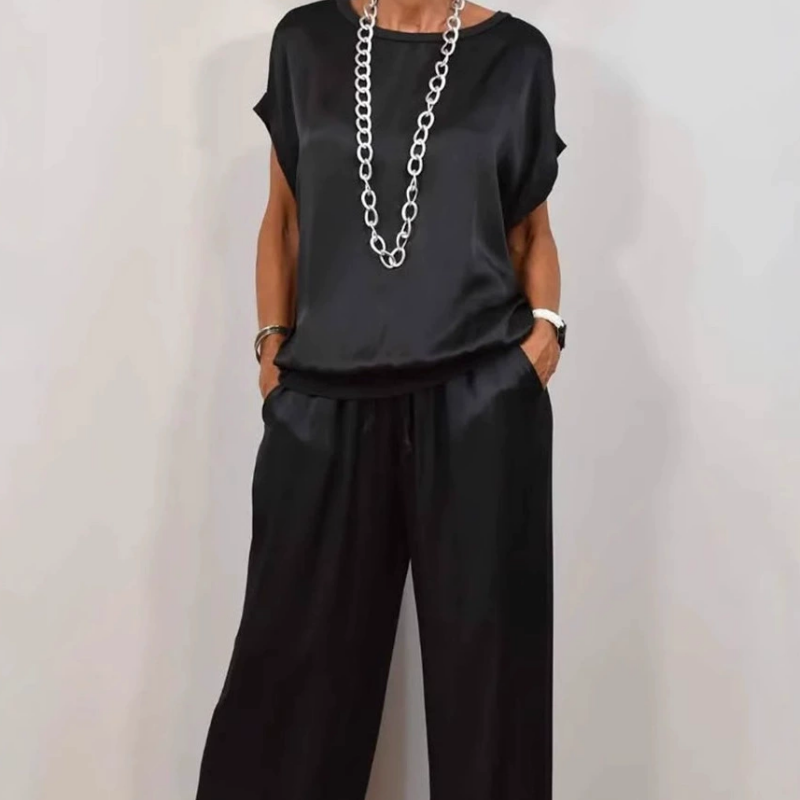 Women's Two Piece Relaxed Fit Set