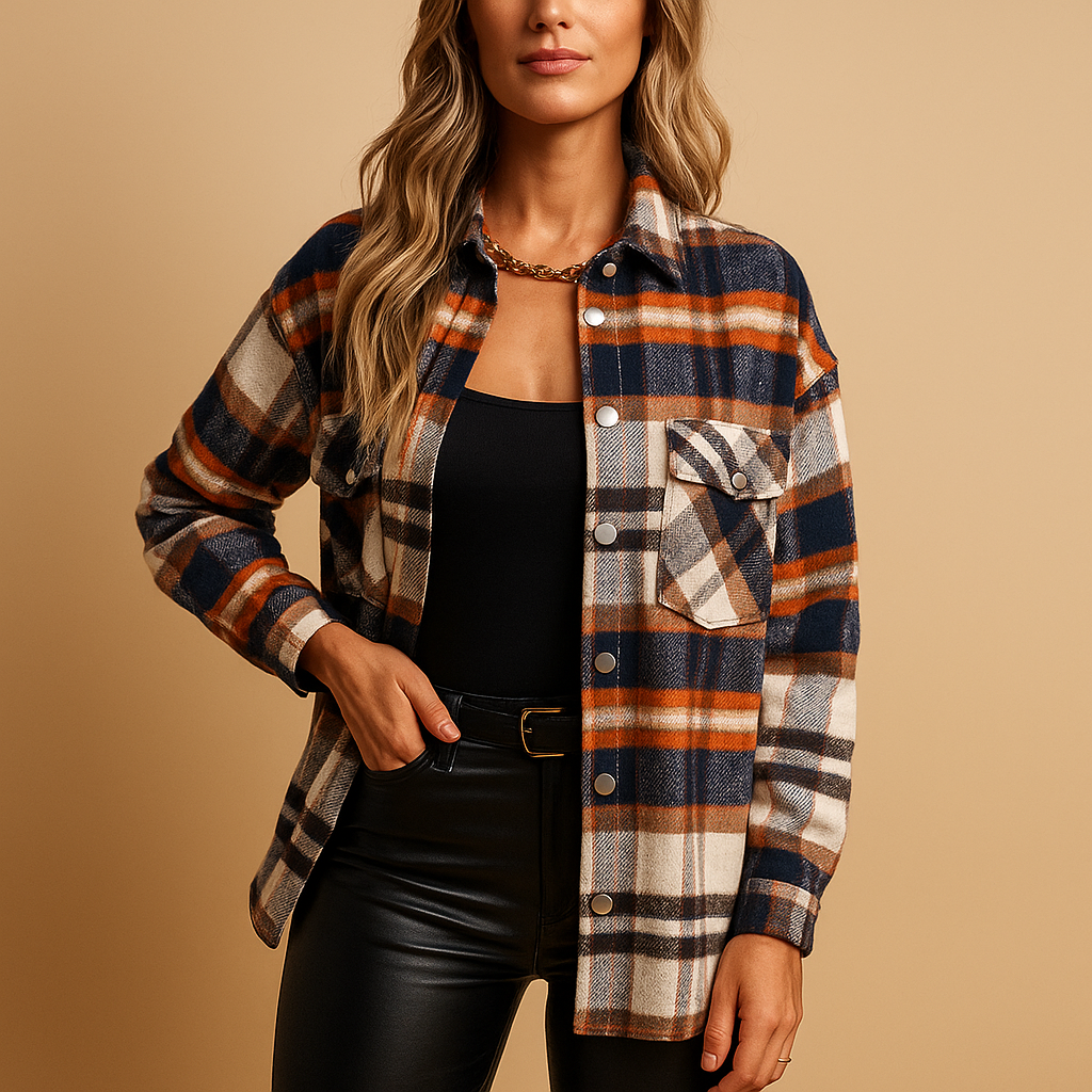 Women’s warm plaid jacket with soft insulated lining and relaxed fit, ideal for autumn outings and everyday use.
